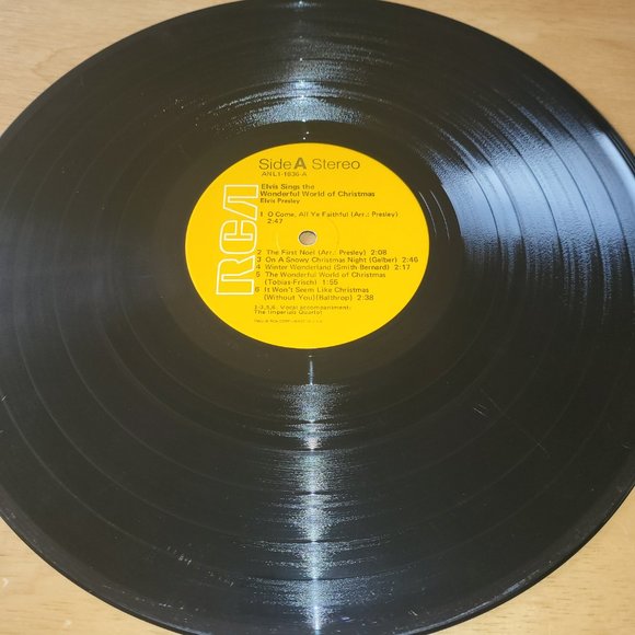 ELVIS PRESLEY Sings The Wonder World of Christmas LP RCA AN L1-1936 LP3 - Picture 4 of 7